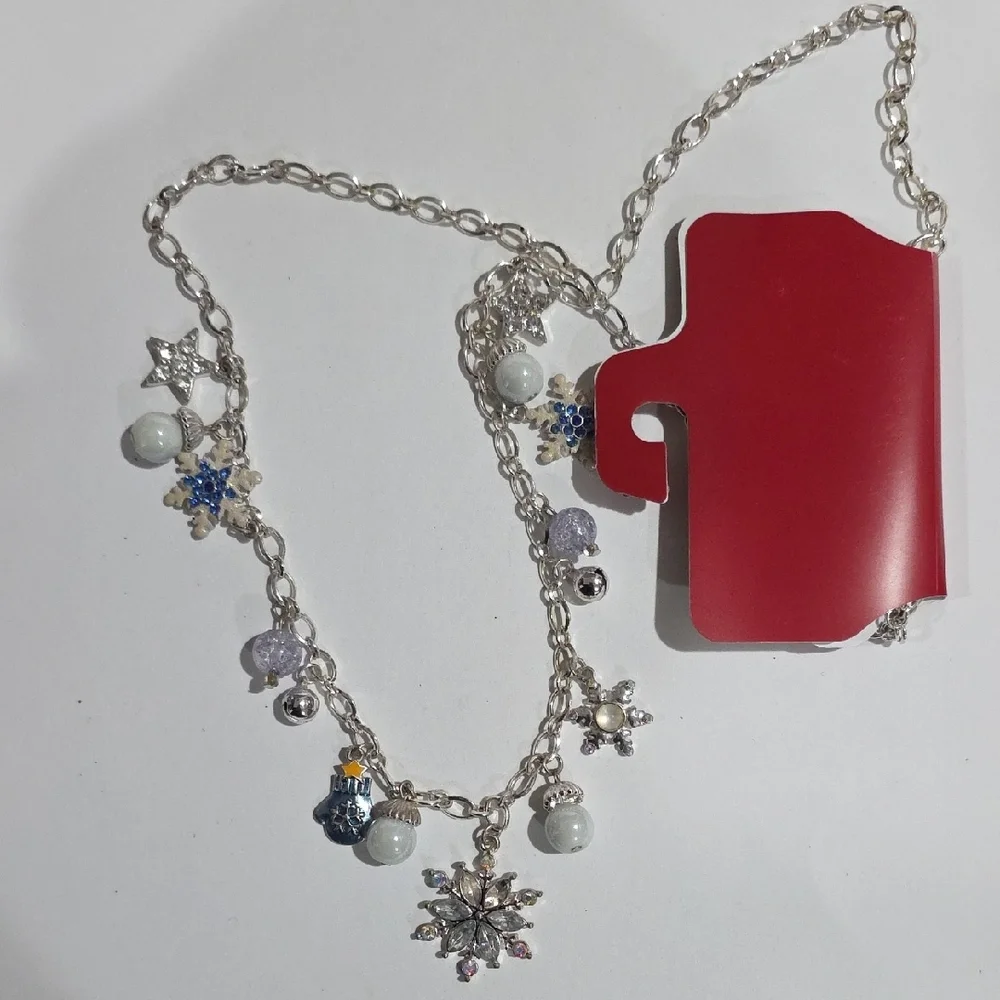 Silver Snowflake Necklace – Sparkle Star & Bead Charm Holiday Statement Jewelry